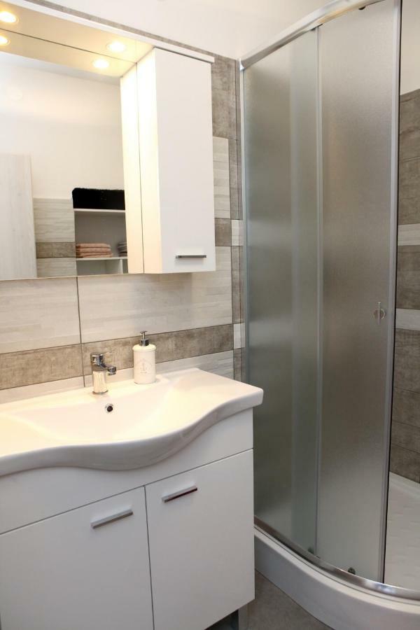 Serenity Apartments Cb 포르토로즈 외부 사진